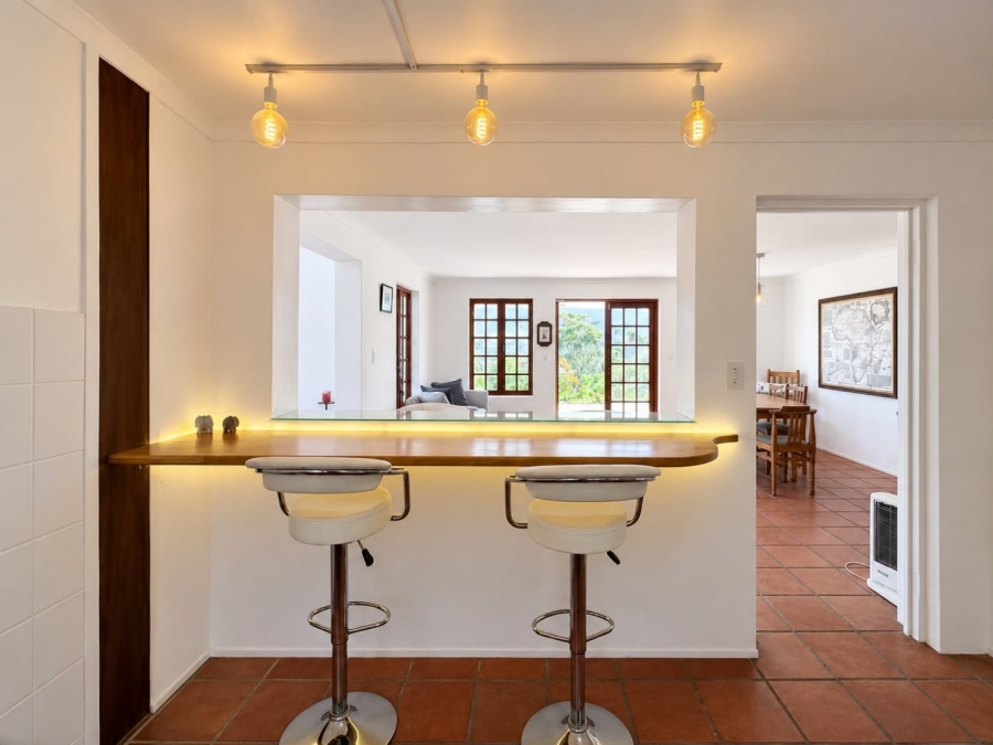 To Let 2 Bedroom Property for Rent in Crofters Valley Western Cape